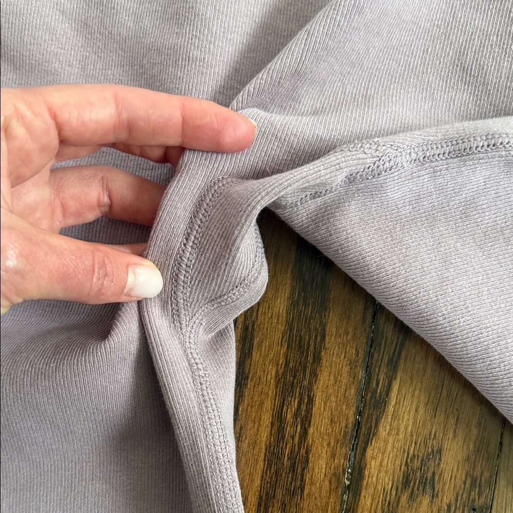 Everlane Pale Lavender Ribbed Bike Shorts - Picture 6 of 10